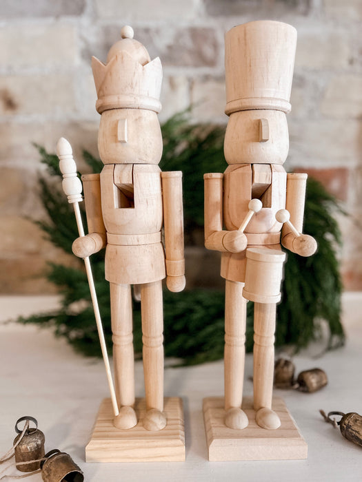 Wooden Nutcracker | 15"