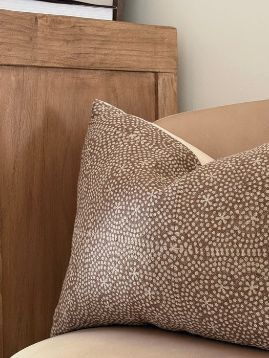 Hazel Pillow | 14 x 20