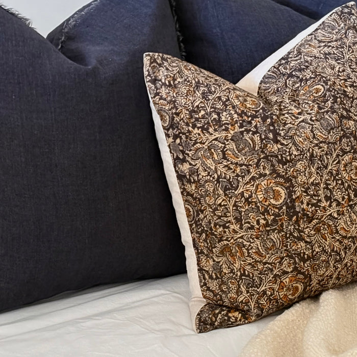 Lina Linen Pillow Charcoal | 24 x 24
