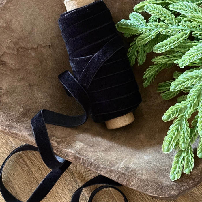 Velvet Ribbon | Obsidian