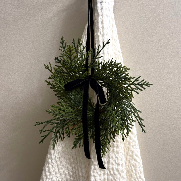 Mini Fresh Touch Northern White Cedar Wreath