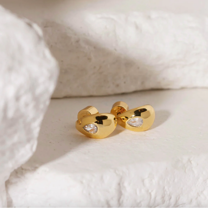 The Amadora Huggie | Crystal